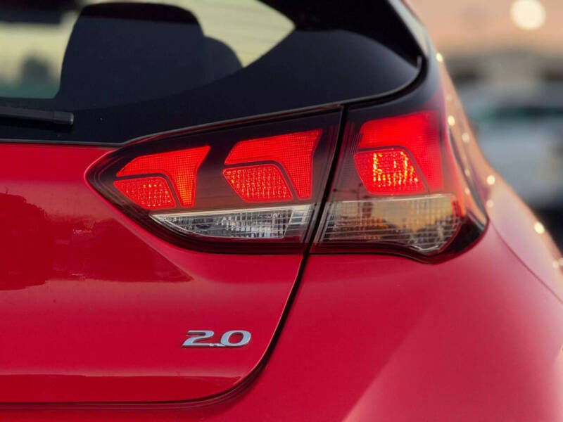 2019 Hyundai Veloster