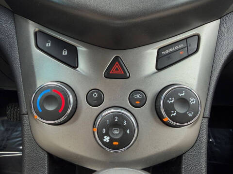 2015 Chevrolet Sonic LT Auto