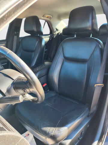 2015 Chrysler 300 Limited