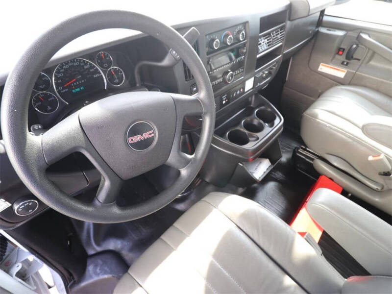 2022 GMC Savana 3500