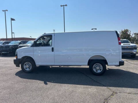 2025 Chevrolet Express 2500