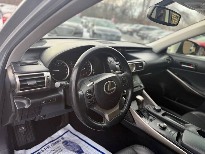 2016 Lexus IS 200t