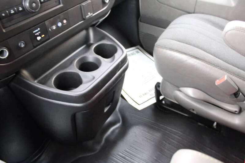 2023 GMC Savana 2500