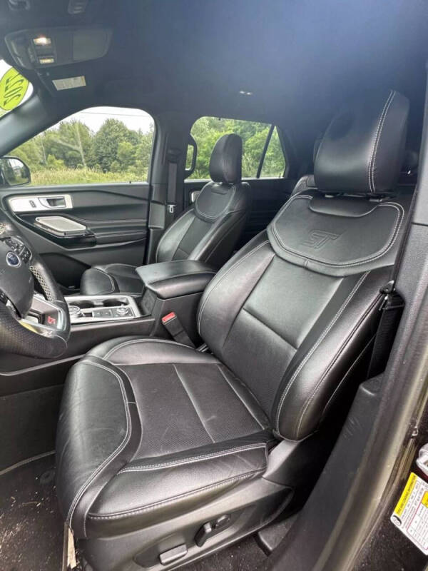 2022 Ford Explorer ST