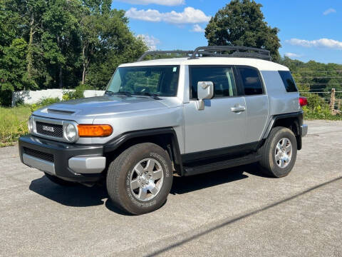 2008 Toyota FJ Cruiser for sale at Car ConneXion Inc in Knoxville TN