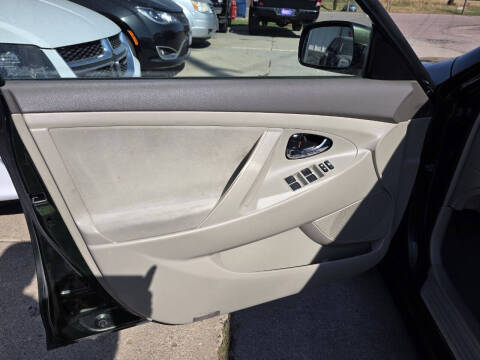 2011 Toyota Camry LE V6