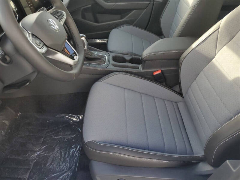 2025 Volkswagen Jetta SE