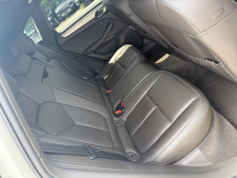 2015 Porsche Macan S