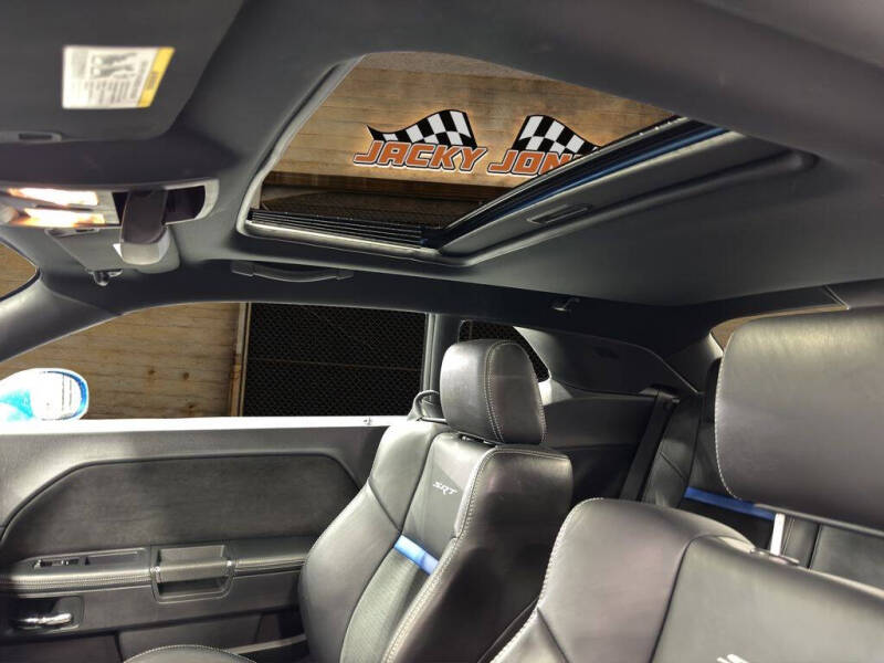 2010 Dodge Challenger SRT8