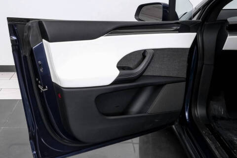 2023 Tesla Model X Plaid