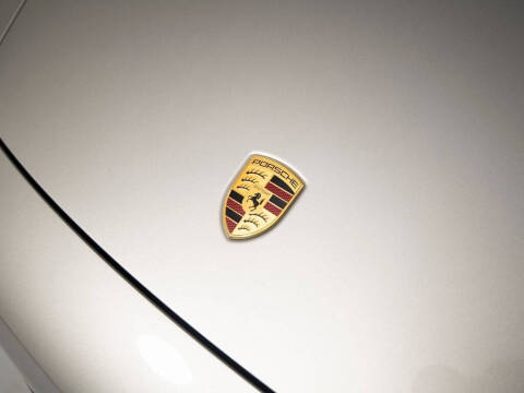 2025 Porsche 911 Carrera 4 GTS