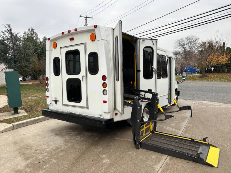 2014 Ford E-Series E-350 SD