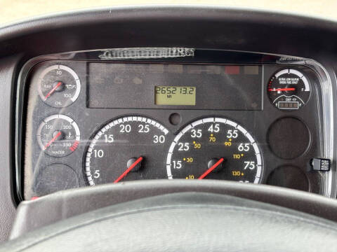 2014 Freightliner M2 106