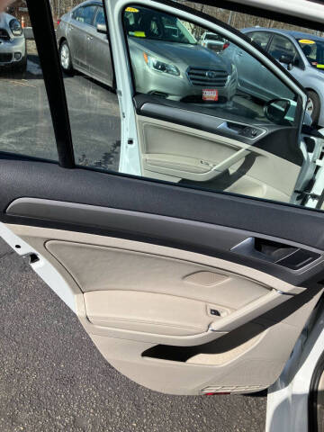 2015 Volkswagen Golf SportWagen TSI S