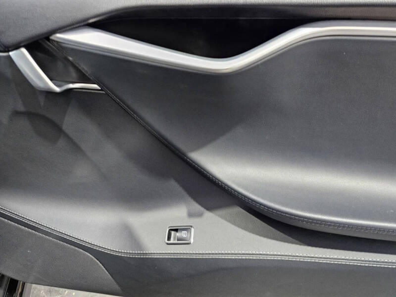 2013 Tesla Model S Performance