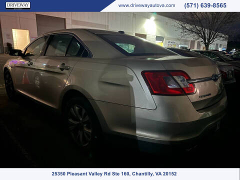 2010 Ford Taurus SEL