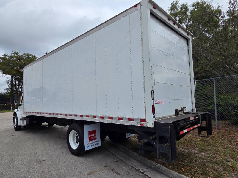 2016 Freightliner M2 106