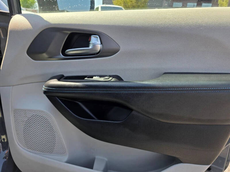 2021 Chrysler Pacifica Hybrid Touring L