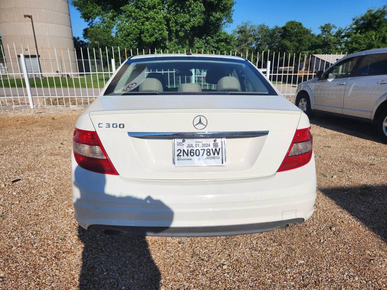 2011 Mercedes-Benz C-Class for sale at AUTHE VENTURES AUTO in Red Oak, TX