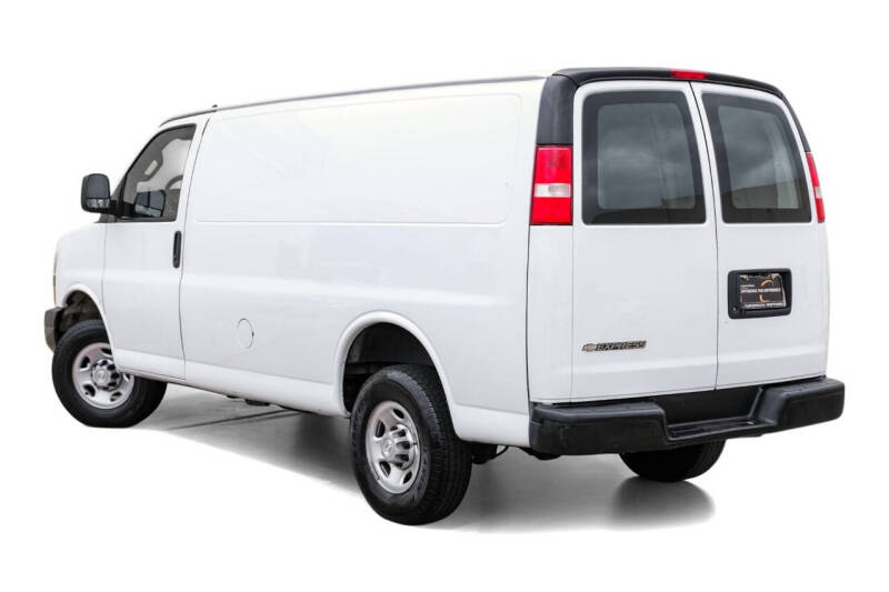 2021 Chevrolet Express 2500