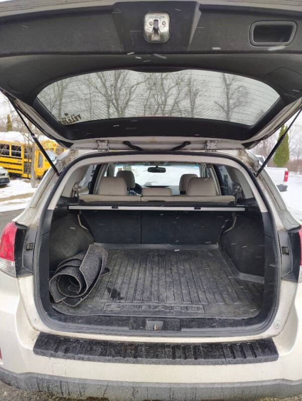 2011 Subaru Outback 2.5i Limited