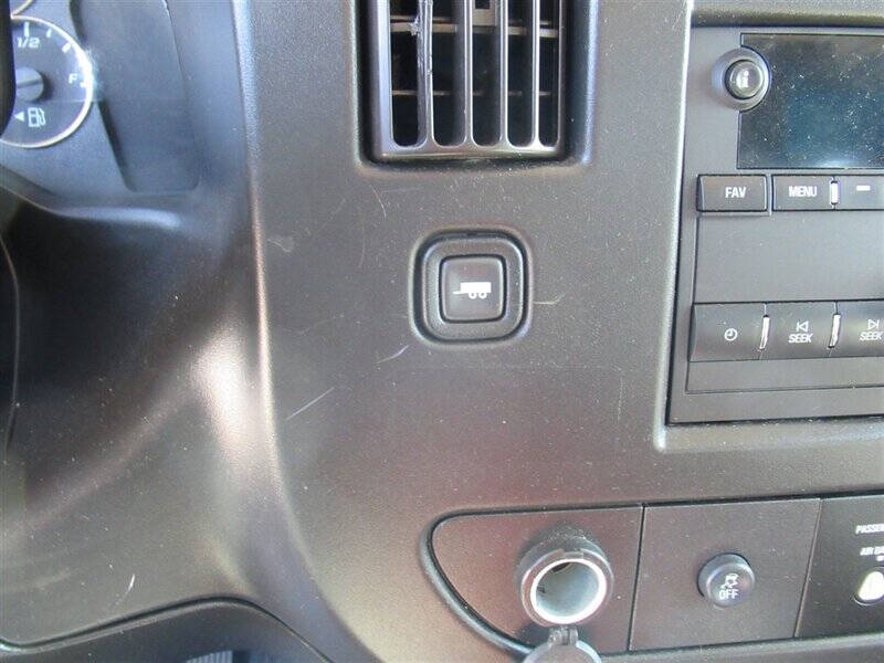 2022 GMC Savana 2500