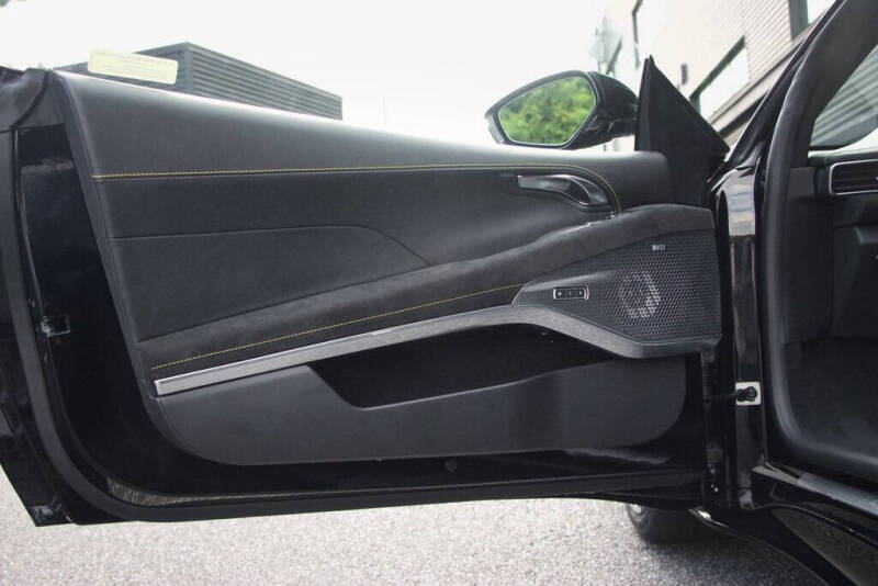 2025 Lotus Emira V6 Base