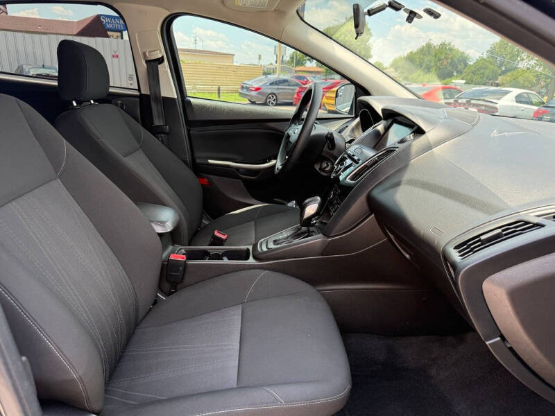 2017 Ford Focus SEL