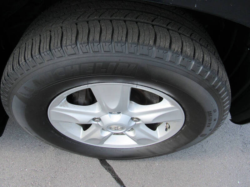 2011 Toyota Land Cruiser