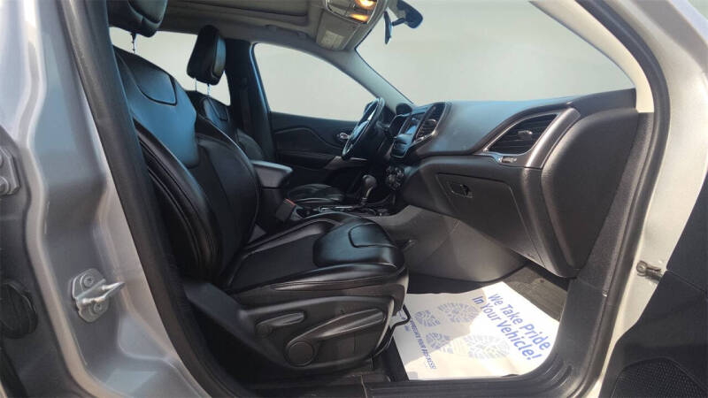 2019 Jeep Cherokee Latitude Plus