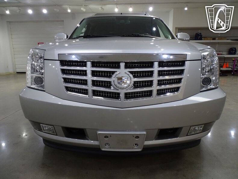 2011 Cadillac Escalade ESV Premium