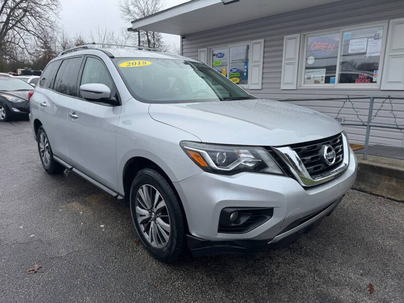 2018 Nissan Pathfinder SV photo 5