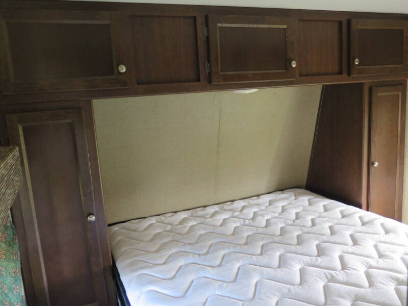 2017 Keystone RV HIDEOUT 27DBS