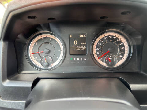 2017 RAM 1500 SLT