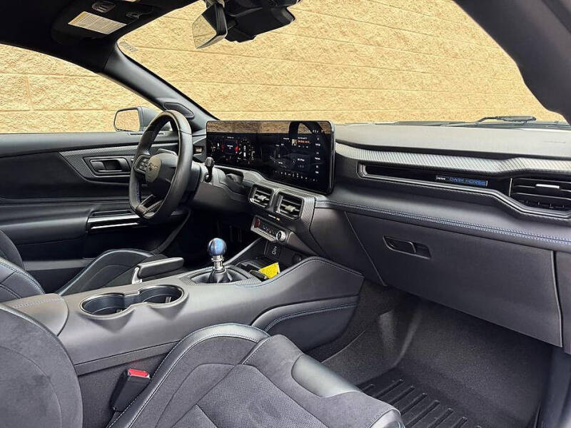 2024 Ford Mustang Dark Horse