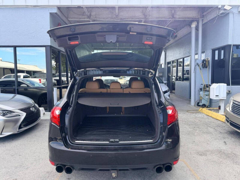 2014 Porsche Cayenne Turbo