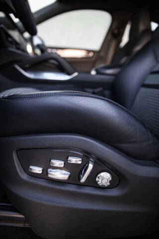 2020 Porsche Cayenne Turbo Coupe