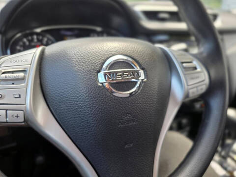 2016 Nissan Rogue SL