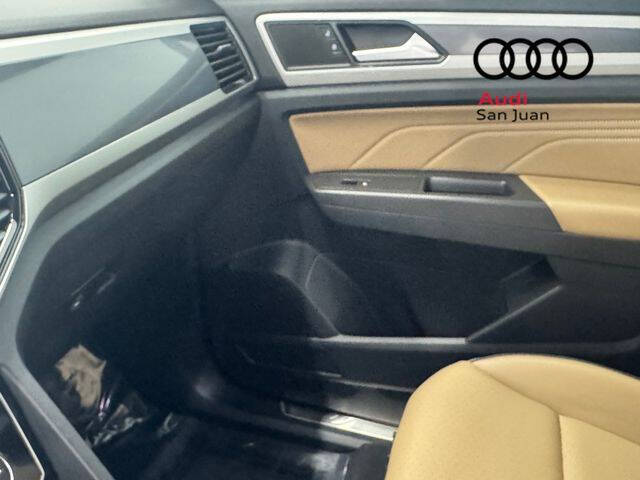 2022 Volkswagen Atlas Cross Sport V6 SEL R-Line 4Motion