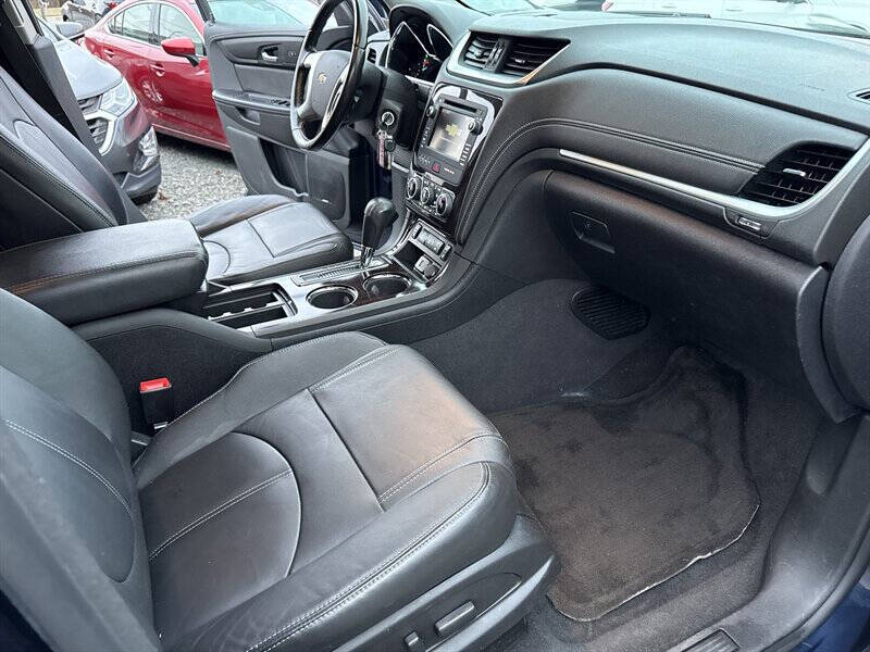 2017 Chevrolet Traverse LT