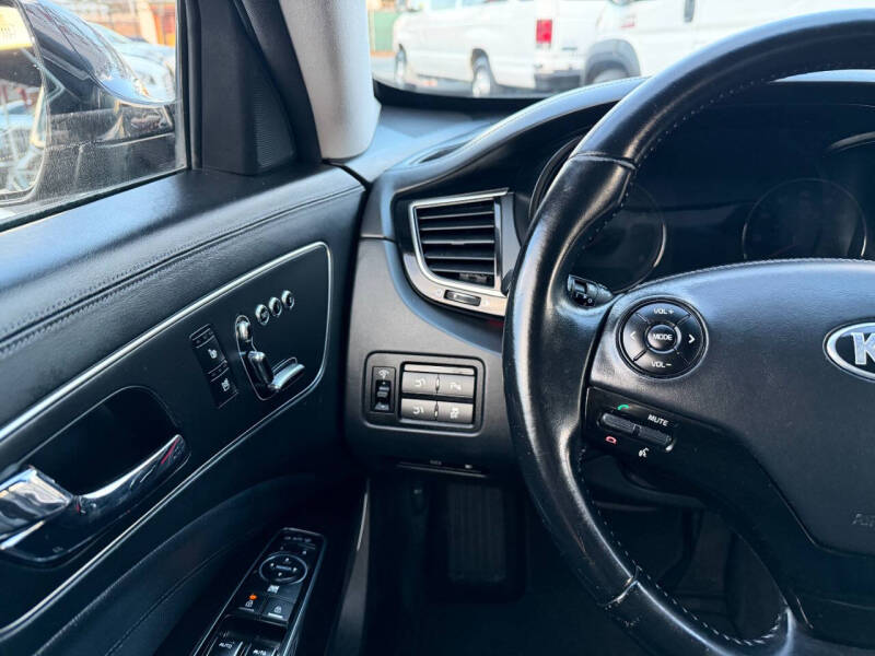 2015 Kia K900 Premium