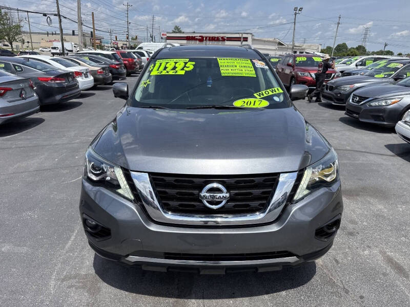 2017 Nissan Pathfinder Platinum