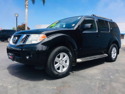 2011 Nissan Pathfinder for sale at Auto Max of Ventura in Ventura CA