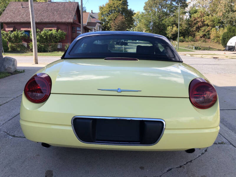 2002 Ford Thunderbird Deluxe