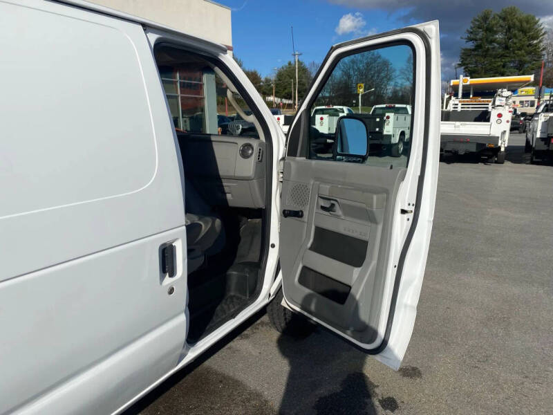 2014 Ford E-Series E-350 SD