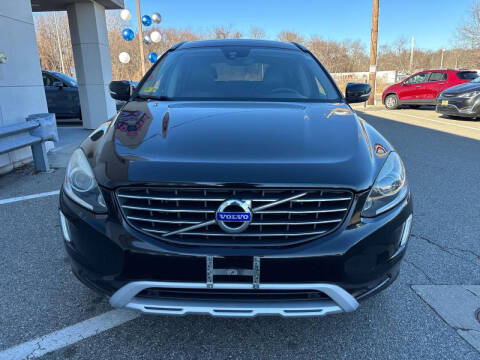 2017 Volvo XC60 T5 Dynamic