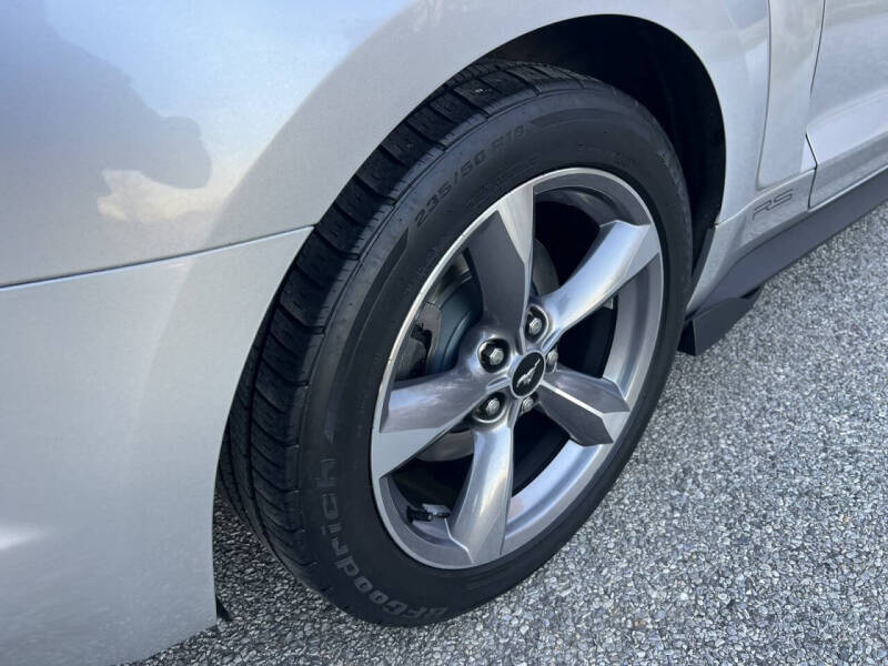 2015 Ford Mustang V6