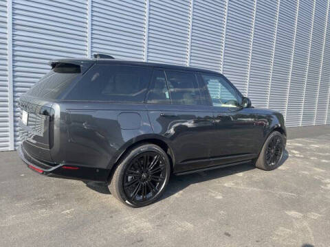 2025 Land Rover Range Rover P530 SE
