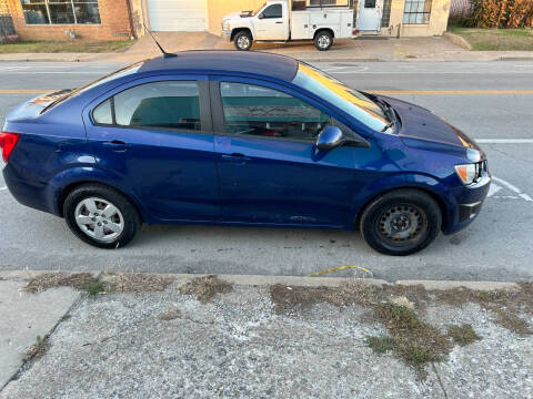2013 Chevrolet Sonic LS Auto