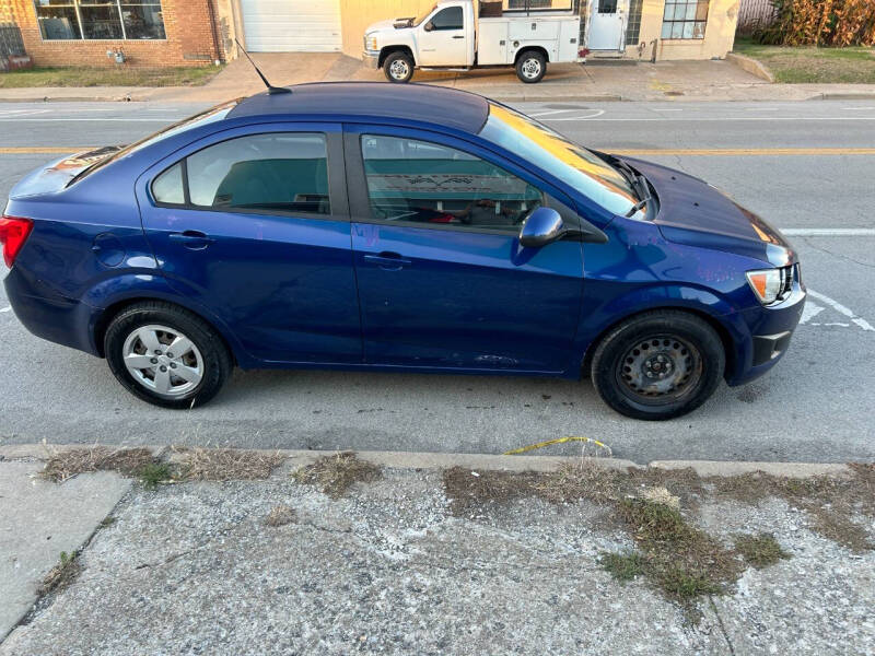 2013 Chevrolet Sonic LS Auto